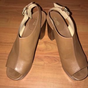 MICHAEL KORS Tan Heels Size 9 1/2